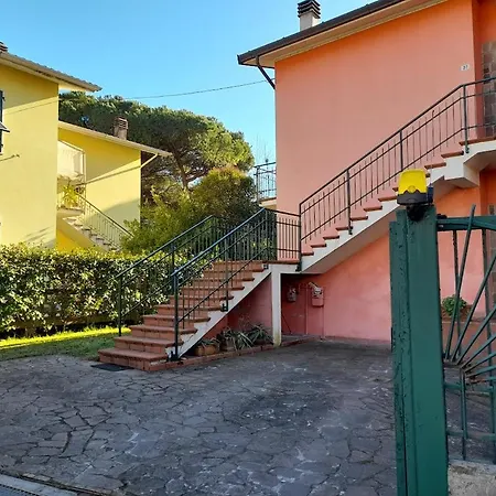 Holiday home Giuly's House